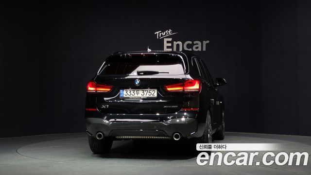 BMW X1 (F48) xDrive 20i M Sport 2022 — фото 4
