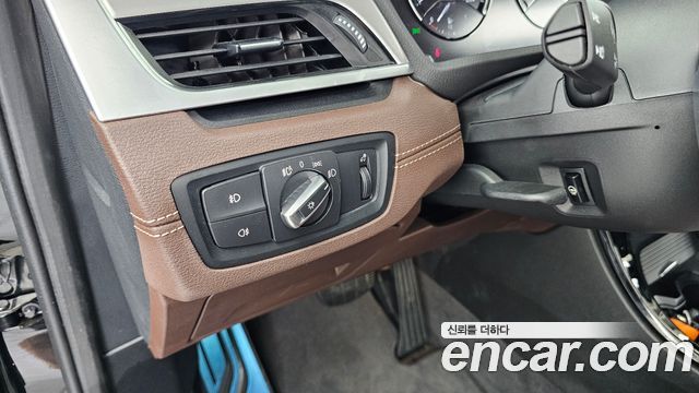 BMW X1 (F48) xDrive 20i M Sport 2022 — фото 17