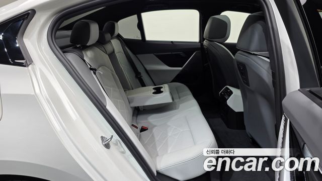 BMW 5 Series (G60) 530i xDrive M Sport 2026 — фото 16