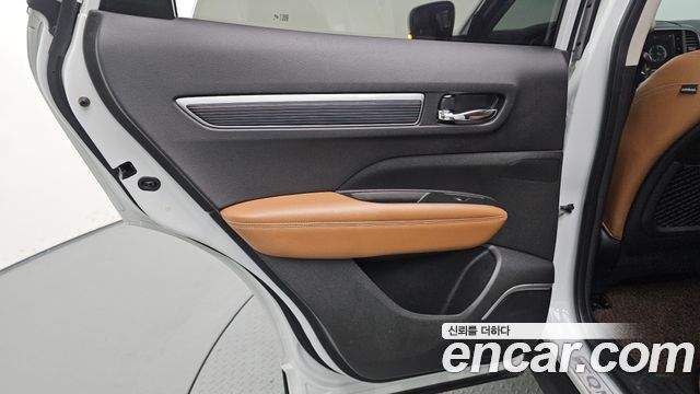 Renault Korea QM6 2.0 LPe RE Signature 2WD 2021 — фото 25