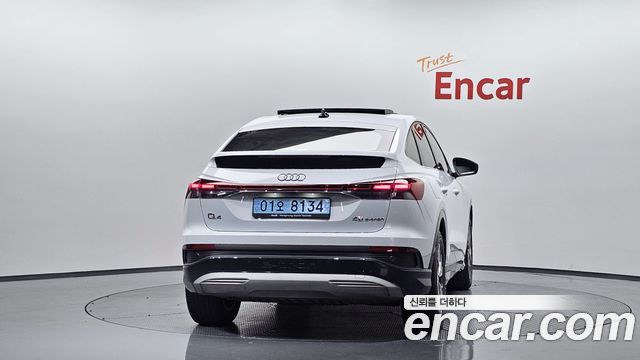 Audi Q4 e-tron (F4) 45 Sportback 2025 — фото 4