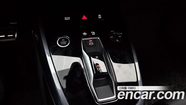 Audi Q4 e-tron (F4) 45 Sportback 2025 — фото 9