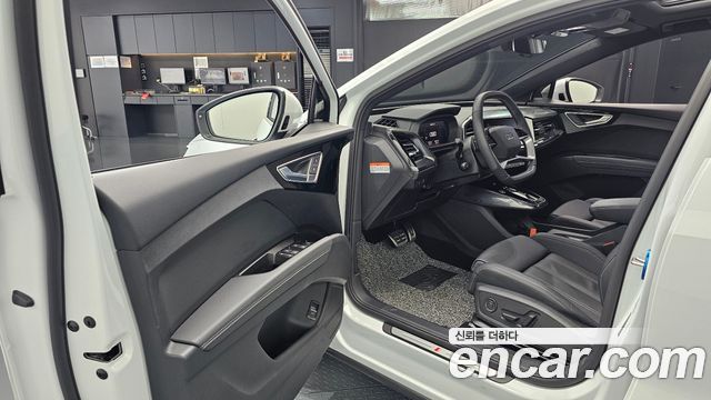 Audi Q4 e-tron (F4) 45 Sportback 2025 — фото 10