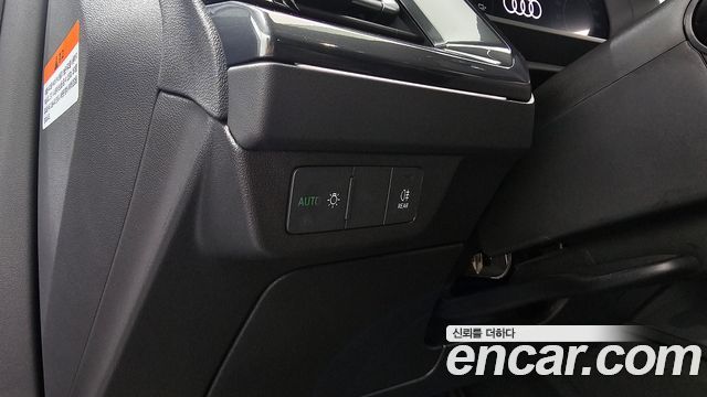 Audi Q4 e-tron (F4) 45 Sportback 2025 — фото 27