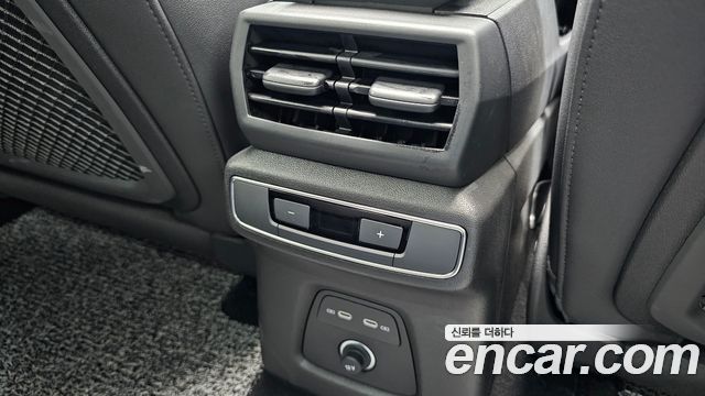 Audi Q4 e-tron (F4) 45 Sportback 2025 — фото 30