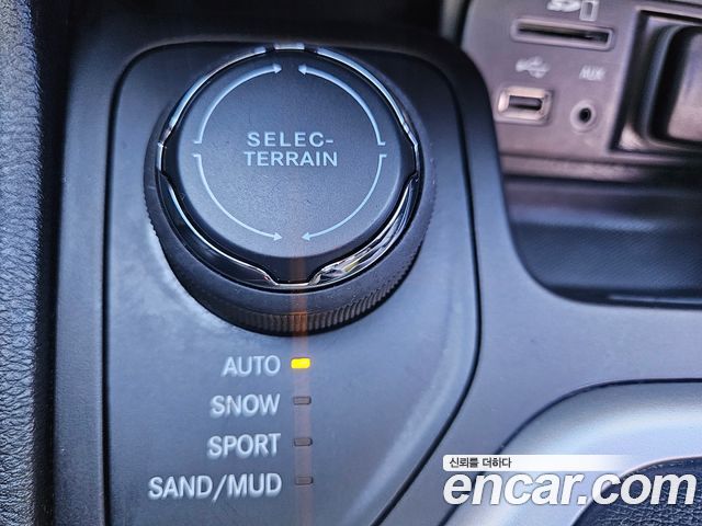 Jeep Cherokee (KL) 2.4 Longitude High AWD 2017 — фото 19
