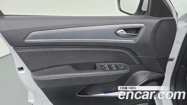 Renault Korea XM3 1.3 TCe RE Signature 2023 — фото 19
