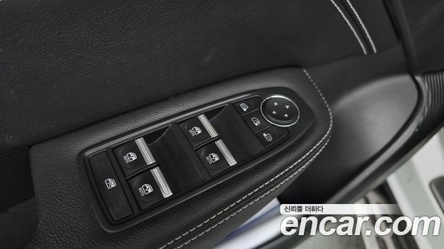 Renault Korea XM3 1.3 TCe RE Signature 2023 — фото 30