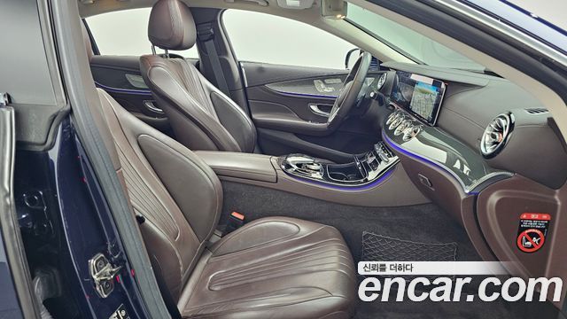 Mercedes-Benz CLS-Class (C257) CLS300d AMG Line 2019 — фото 11