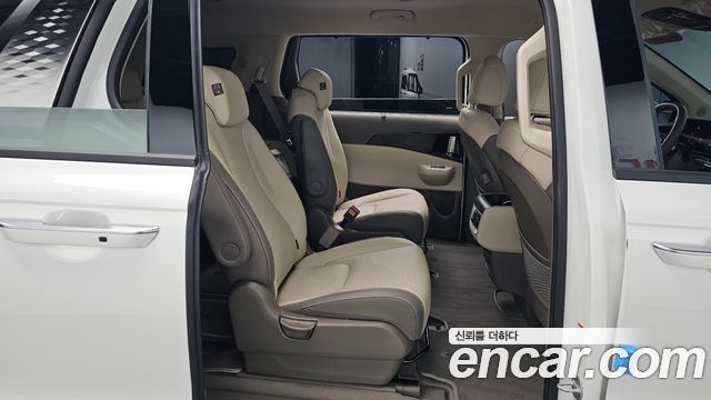 Kia Carnival (IV) HEV 9seater Signature 2026 — фото 12