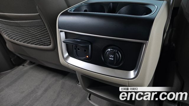 Kia Carnival (IV) HEV 9seater Signature 2026 — фото 32