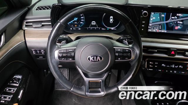 Kia K5 (III) 2.0 Noblesse 2021 — фото 13