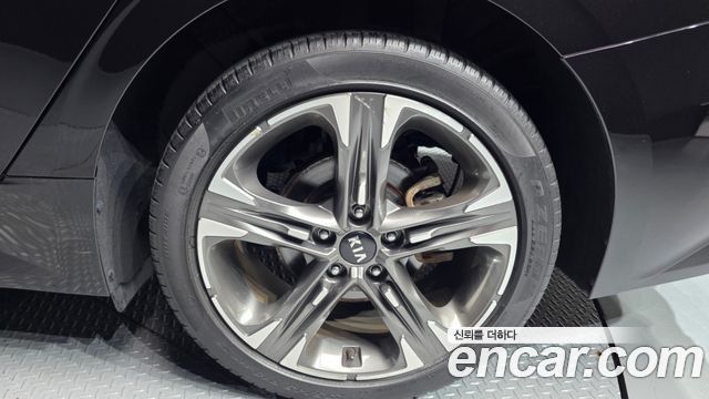 Kia K5 (III) 2.0 Noblesse 2021 — фото 21