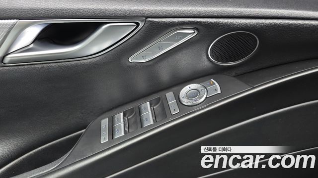 Genesis G80 (RG3) Gasoline 2.5 Turbo AWD 2021 — фото 18