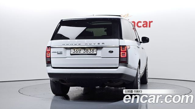 Land Rover Range Rover (IV) 5.0 SC Vogue SE 2015 — фото 4