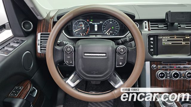 Land Rover Range Rover (IV) 5.0 SC Vogue SE 2015 — фото 13