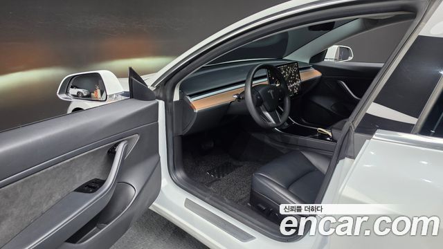 Tesla Model 3 Long Range AWD 2020 — фото 10