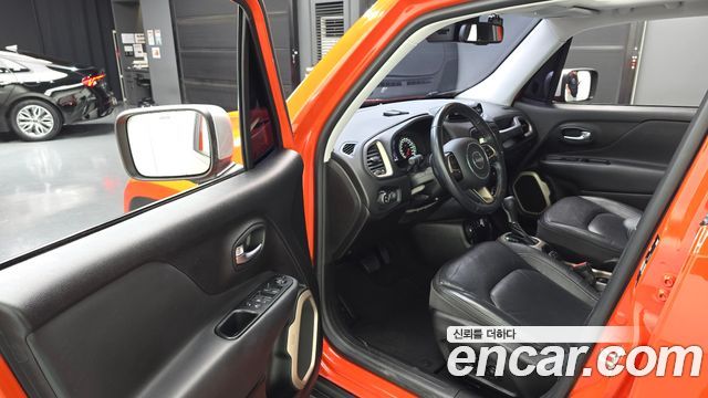 Jeep Renegade 2.0 Diesel Limited AWD 2017 — фото 10