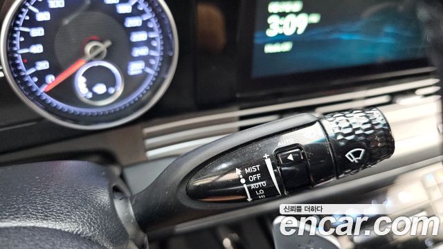 Hyundai Grandeur (IG) 2.5 Premium 2022 — фото 29