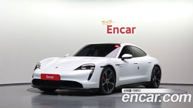 Porsche Taycan 4S
