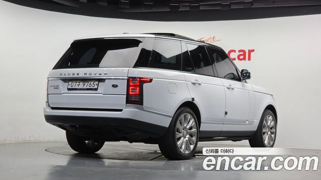 Land Rover Range Rover (IV) 4.4 SDV8 Vogue SE DIESEL 2015 — фото 2