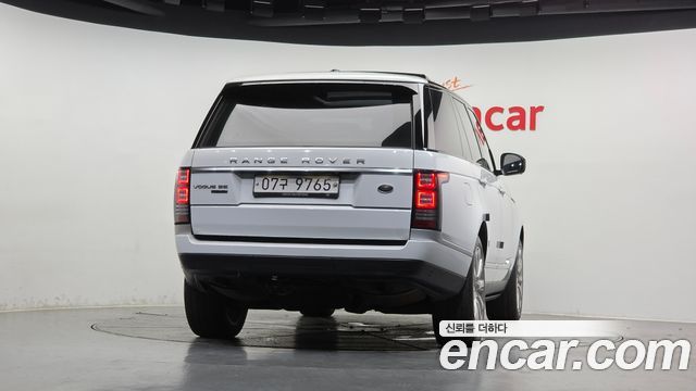 Land Rover Range Rover (IV) 4.4 SDV8 Vogue SE DIESEL 2015 — фото 4