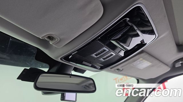 Land Rover Range Rover (IV) 4.4 SDV8 Vogue SE DIESEL 2015 — фото 17
