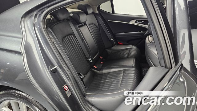 Genesis G70 2.2D Supreme 2018 — фото 11