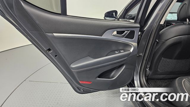 Genesis G70 2.2D Supreme 2018 — фото 25