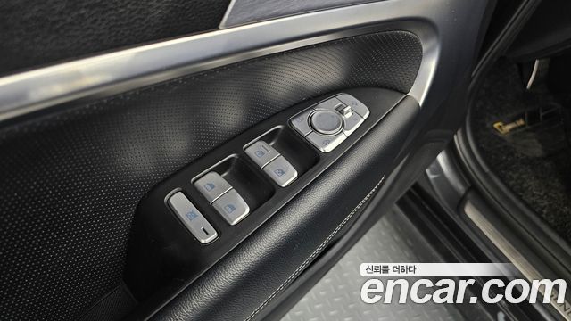 Genesis G70 2.2D Supreme 2018 — фото 27