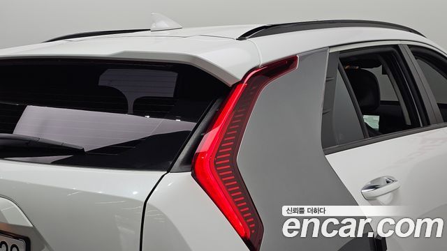 Kia Niro Signature 2022 — фото 23