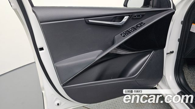Kia Niro Signature 2022 — фото 24