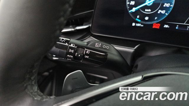Kia Niro Signature 2022 — фото 28
