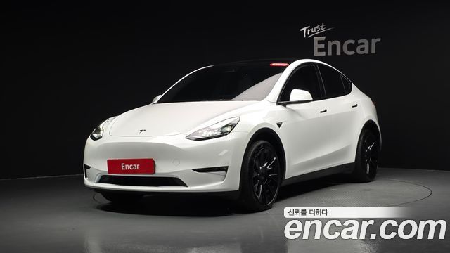 Tesla Model Y Long Range AWD 2024 — фото 11