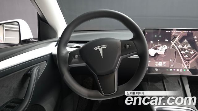 Tesla Model Y Long Range AWD 2024 — фото 17