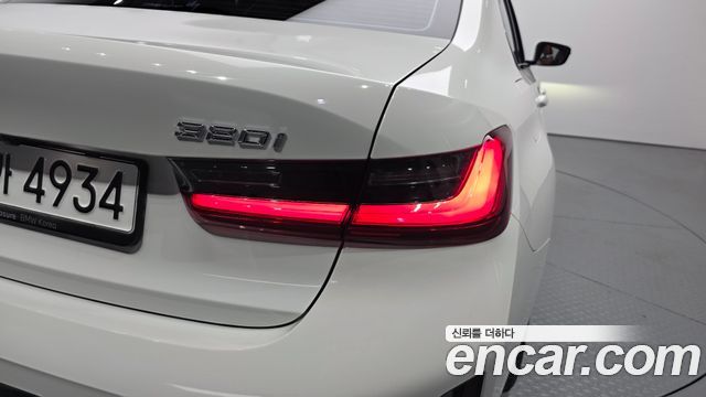 BMW 3 Series (G20) 320i M Sport 2024 — фото 23