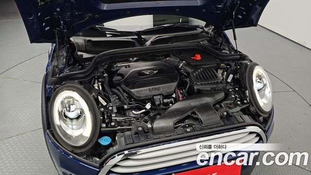 MINI Cooper D 5Door Mid 3rd 2015 — фото 6