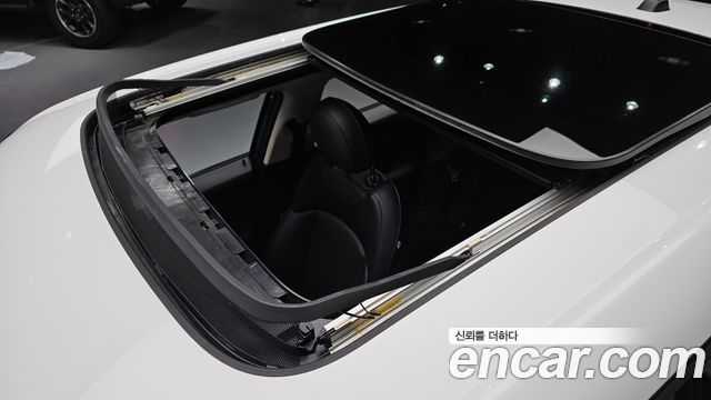 MINI Cooper D 5Door Mid 3rd 2015 — фото 23