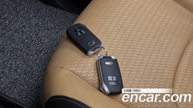 Kia Carnival (IV) Diesel 7-Seater Signature 2021 — фото 30