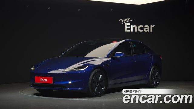 Tesla Model 3 RWD
