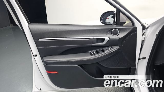 Hyundai Sonata The Edge (DN8) 1.6 Turbo Exclusive 2025 — фото 24
