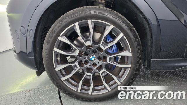 BMW X6 (G06) xDrive40i M Sport 2024 — фото 5