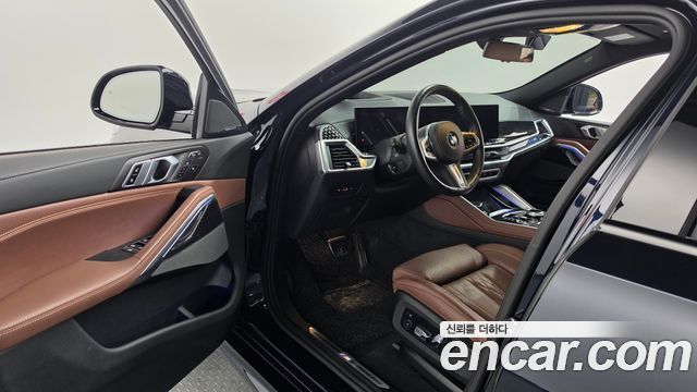 BMW X6 (G06) xDrive40i M Sport 2024 — фото 10