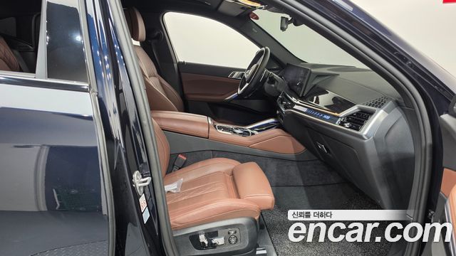BMW X6 (G06) xDrive40i M Sport 2024 — фото 11
