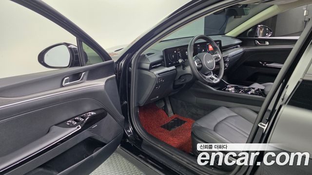 Kia K5 (III) 2.0 LPi Noblesse 2024 — фото 10