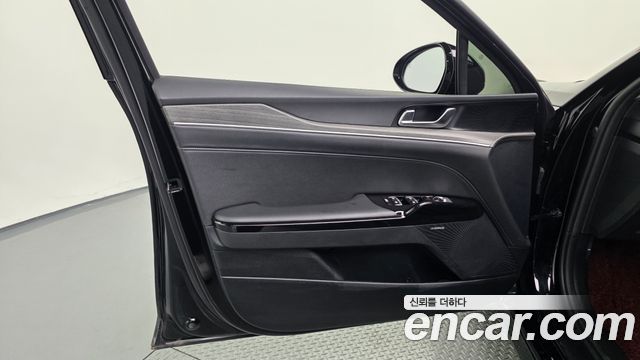 Kia K5 (III) 2.0 LPi Noblesse 2024 — фото 24