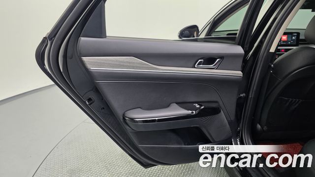 Kia K5 (III) 2.0 LPi Noblesse 2024 — фото 25