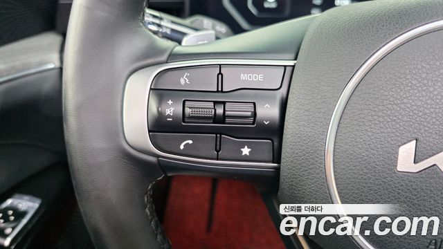 Kia K5 (III) 2.0 LPi Noblesse 2024 — фото 31
