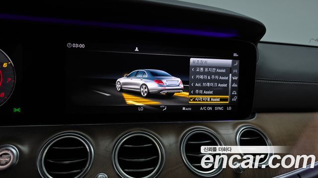 Mercedes-Benz E-Class (W213) E300 4MATIC Exclusive 2019 — фото 17