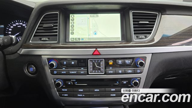Genesis G80 3.3 GDI AWD Luxury 2018 — фото 12